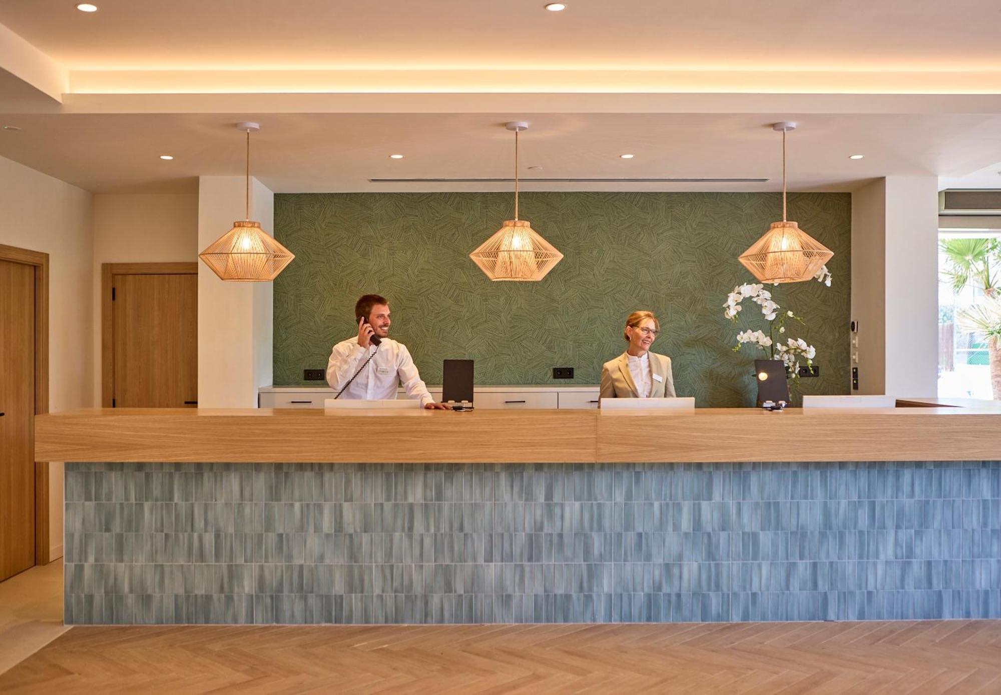 Universal Romantica Hotel